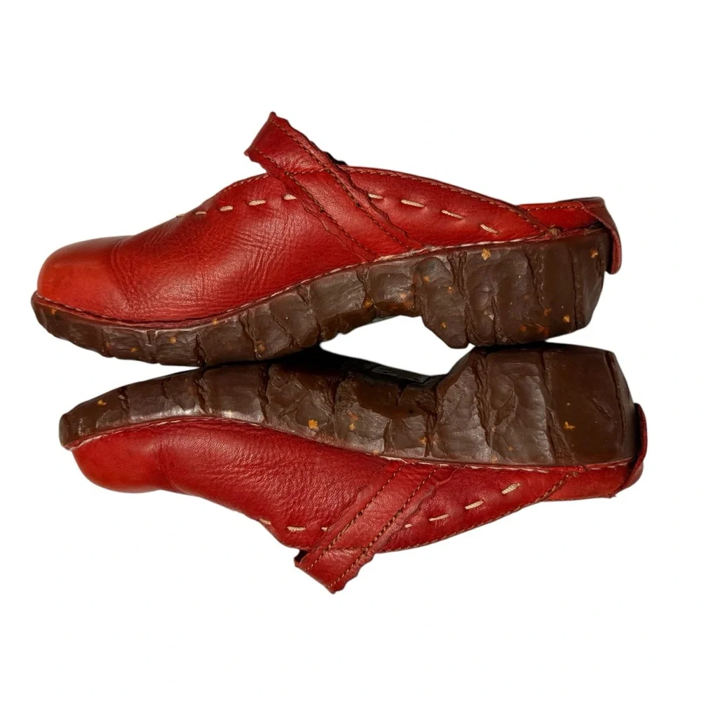 El Naturalista Red Leather Mary Jane Clogs with Contrast Stitching - Picture 5 of 9
